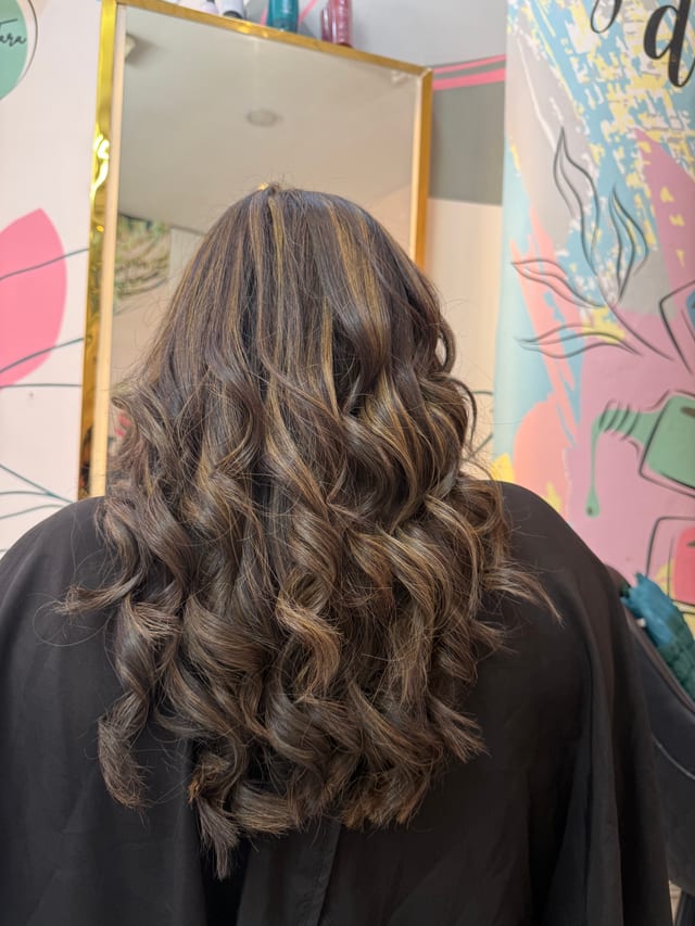 Hana Point Beauty Salon Karama portfolio 4